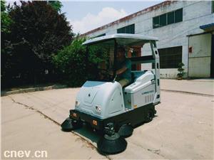  xls-1750型驾驶式电动扫地车
